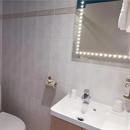 Og Access Iris Hotel