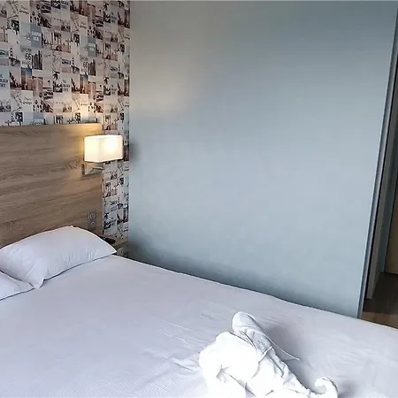 Og Access Iris Hotel