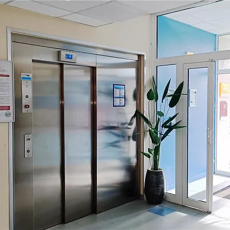 Og Access Iris Hotel