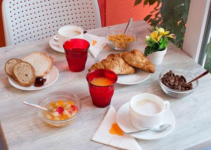 Og Access Iris Hotel *