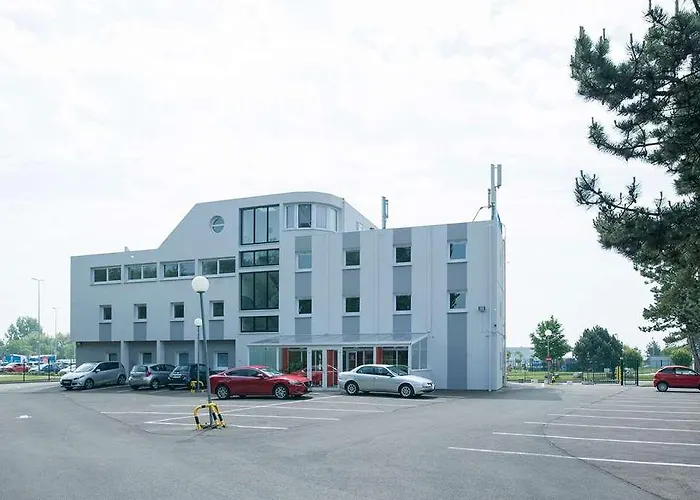 Og Access Iris Hotel