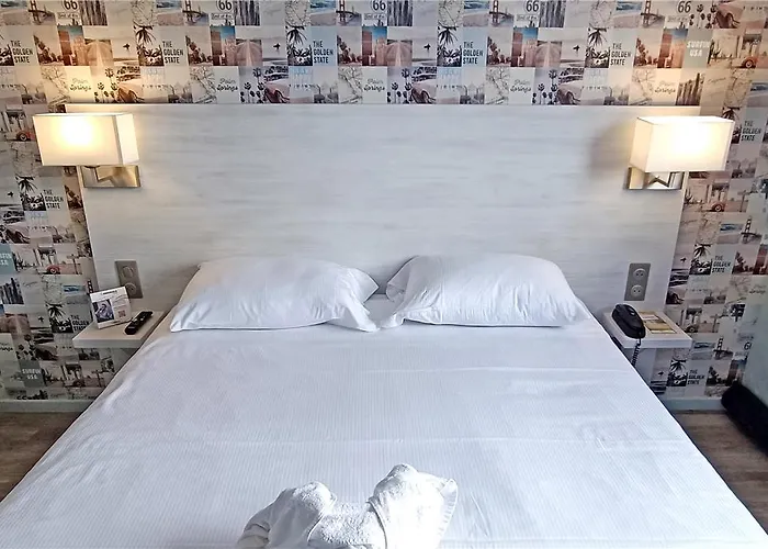 Og Access Iris Hotel *